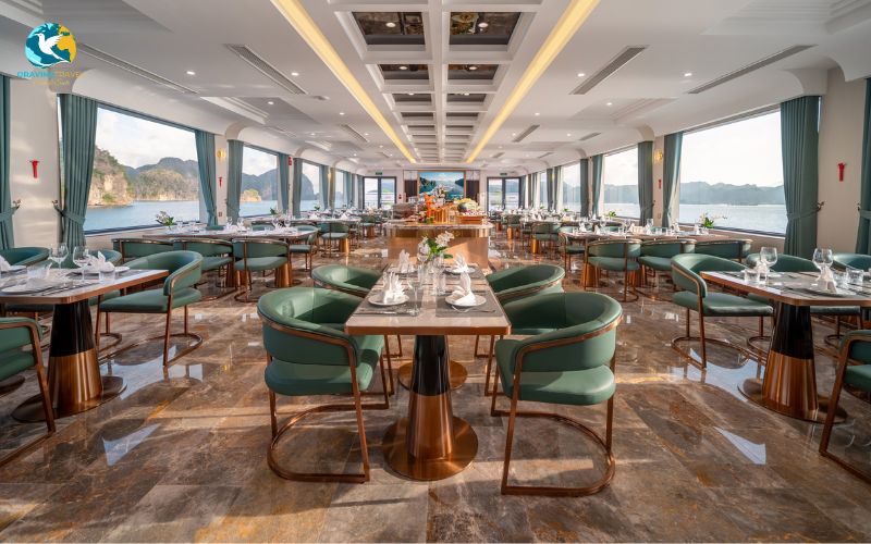 A luxury cruise through Lan Ha Bay