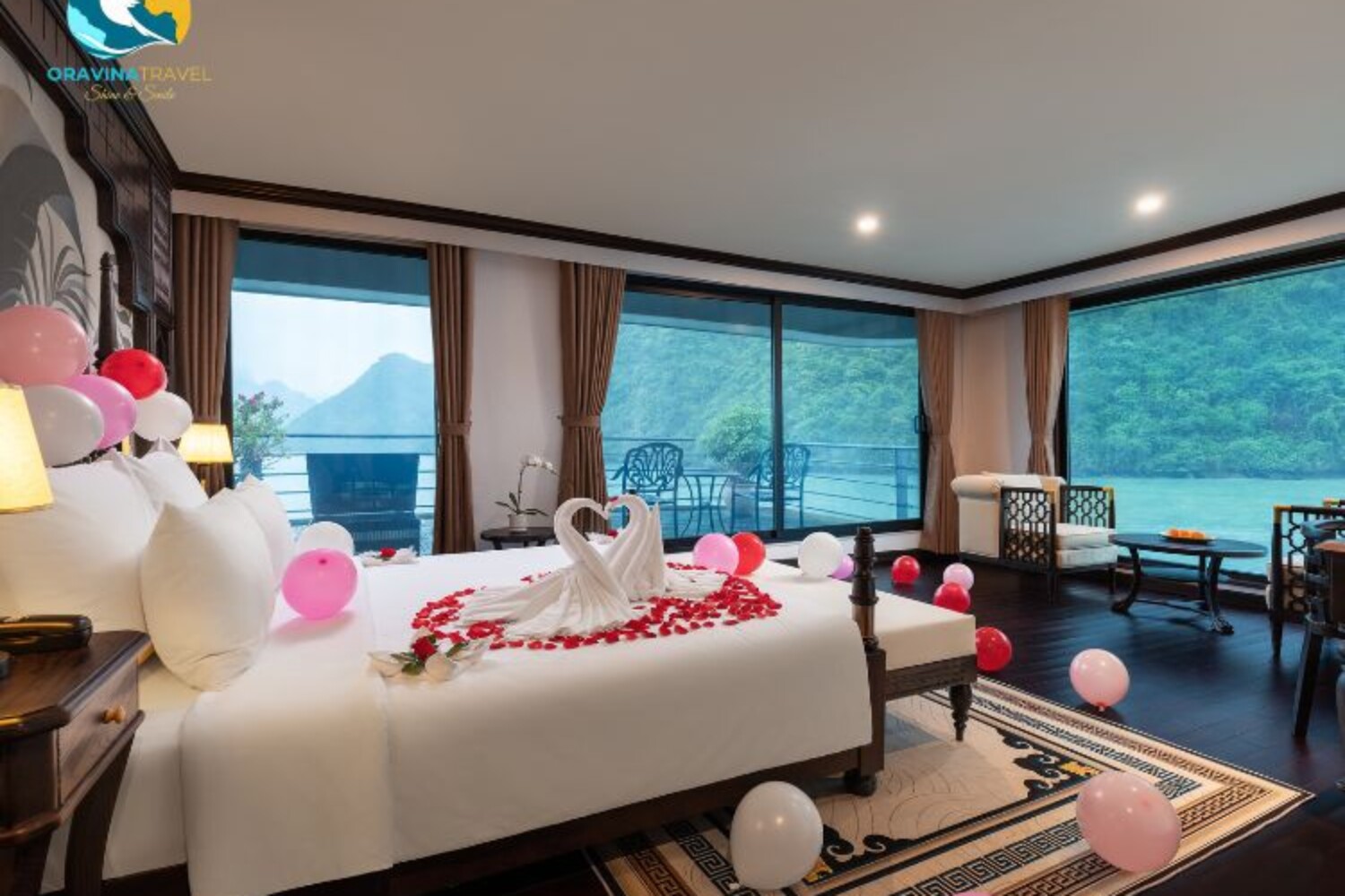 Halong Bay honeymoon cruise